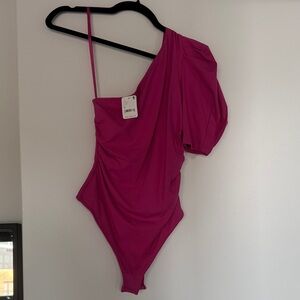 NWT One Shoulder Bodysuit